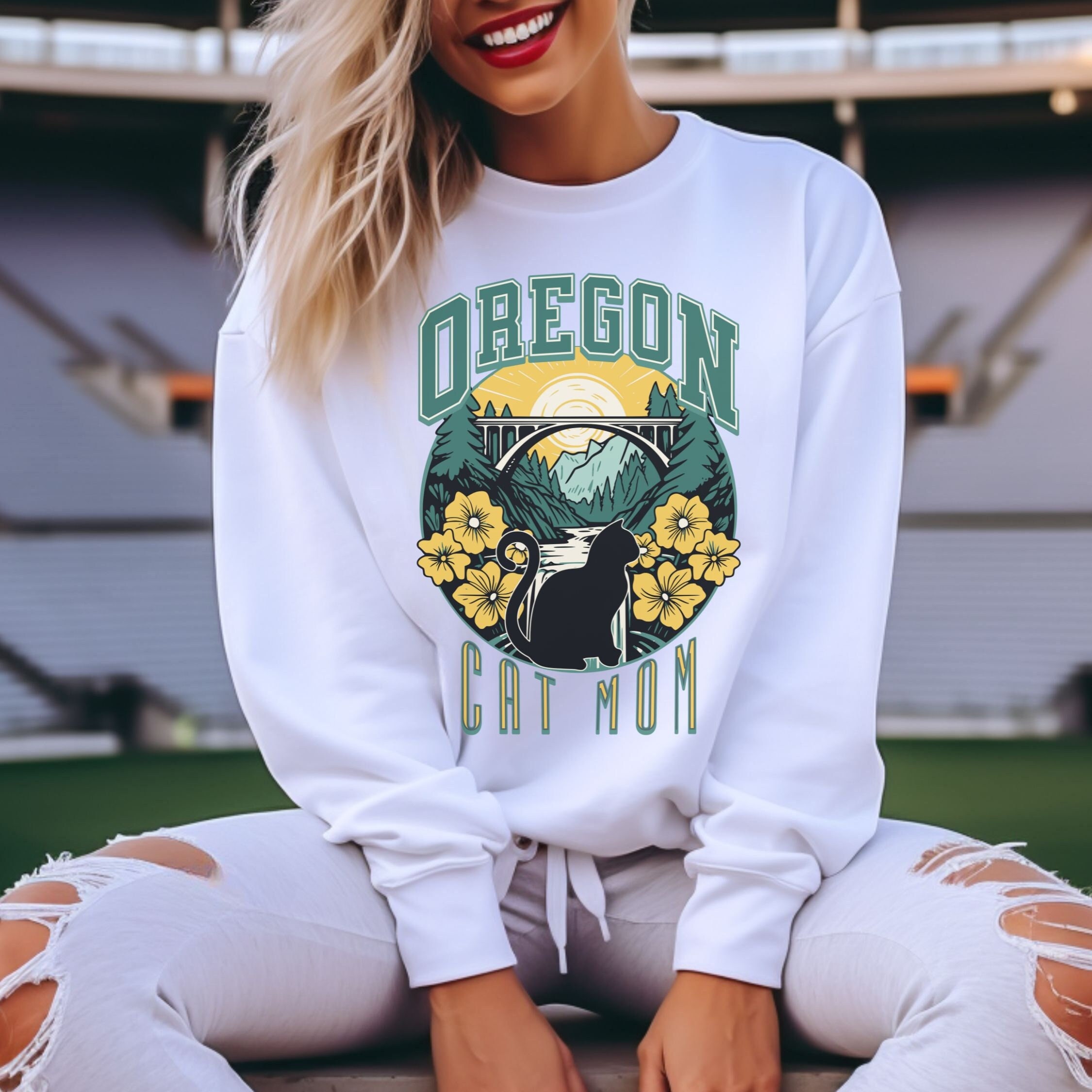 Oregon Cat Mom Sweatshirt, States Crewneck, Moving Away Oregon Cat Mom Sweatshirt, States Crewneck, Moving Away