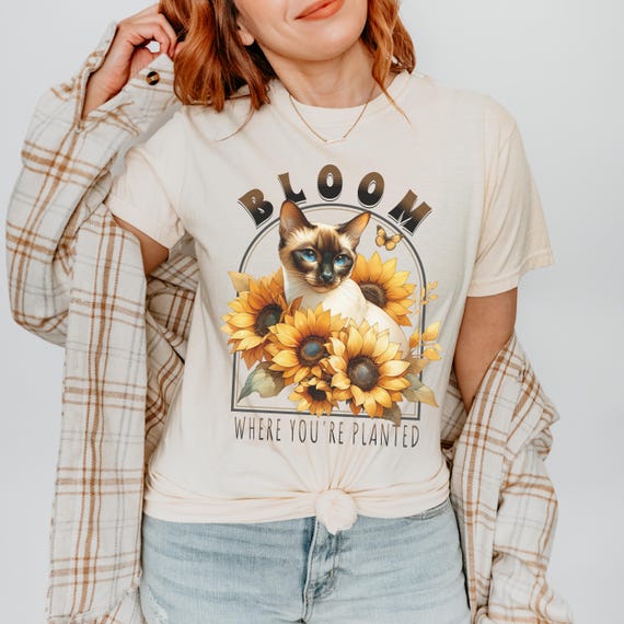 Sunflower Cottagecore Siamese Cat Shirt, Cat Mom Tee, Comfort Colors Floral Shirt, Vintage Aesthetic Kitty T-Shirt, Trendy Cat Gift for-Her