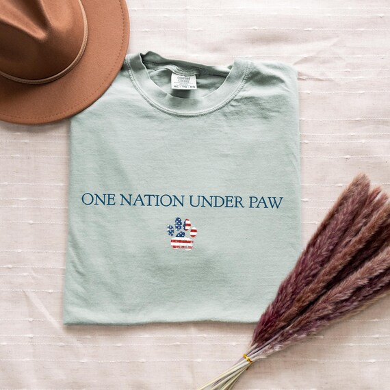 One Nation Under Paw Shirt, Patriotic Cat Dog Lover Tee, 4th of July Animal Shirt, USA Pet Graphic T-Shirt, Funny Unisex July 4th Gift