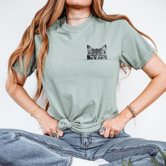 Cat Lover's Comfort Colors® Tee, Peeking Tabby Cat Pocket Design, Cozy Crewneck, Unisex T-shirt, Gift for Pet Owners, Animal Lover Apparel