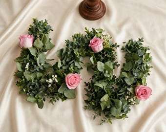 Decoración de mesa de boda, telón de fondo con detalles de rosas rosadas, cortina para sesión de fotos de primer cumpleaños de recién nacido, camino de mesa estilo granja, follaje con rosas.