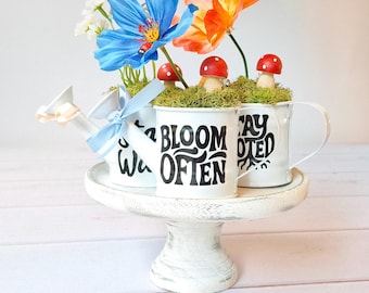 Frases inspiradoras y conmovedoras en un pequeño adorno de mesa de jardín, ideal como recuerdo o regalo para compañeros de trabajo.
