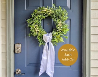 Exuberante corona de vegetación artificial durante todo el año, mezcla de ruscus con bayas verde claro, decoración para puerta de entrada, opciones de marco de corona, acento de pared, renovación del hogar