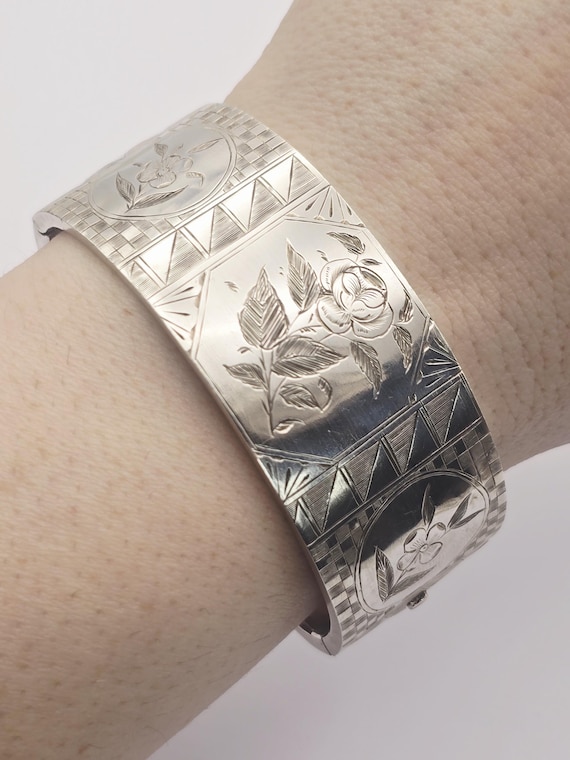 Antique Victorian Solid Silver Hinged Bracelet Ba… - image 1