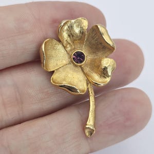 Vintage Gold Tone Flower Brooch with Purple Stone