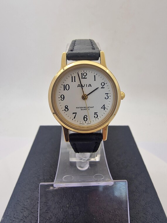 Vintage Avia Q&V Quartz Classic Watch Vintage Avia Q&V Quartz Classic Watch - Etsy main image 4
