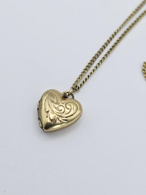 ヴィンテージ ロールドゴールド製 ハート型ロケットペンダント ネックレス付 ヴィンテージのロールドゴールドハート型ロケットペンダントと