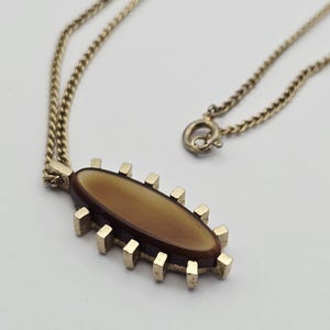Vintage Sarah Coventry Faux Tigers Eye Gold Tone Pendant and Necklace