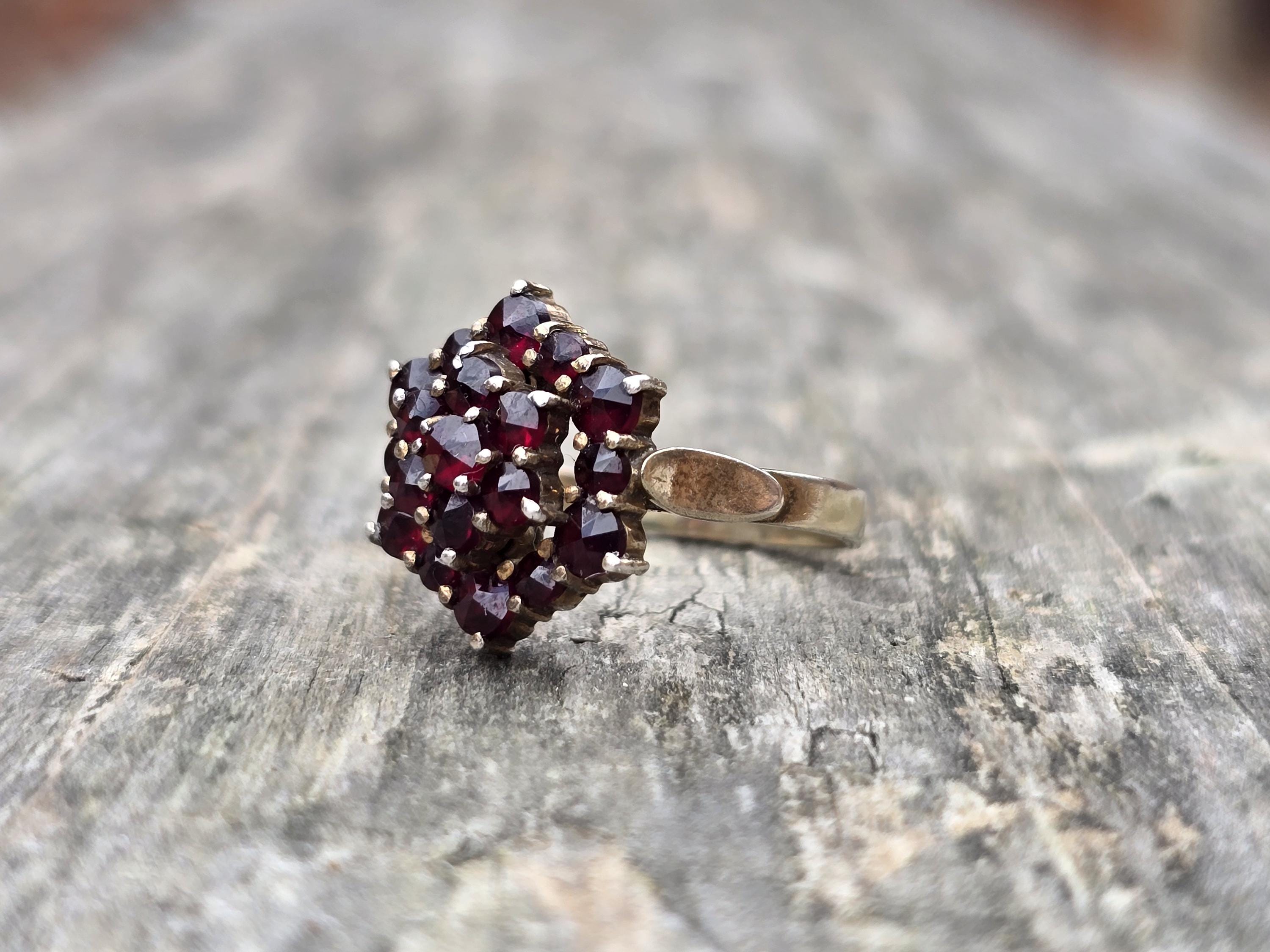 ヴィンテージチェコボヘミアンガーネットリング、金メッキ900シルバー