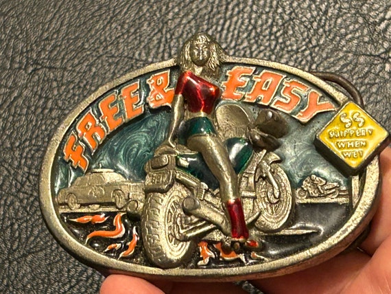 VTG Free & Easy, slippery when wet belt buckle, 1… - image 1