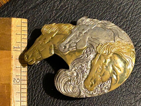 Very rare Triple Horse Head  belt buckle by Crumr… - image 4
