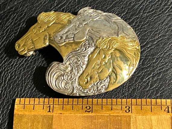 Very rare Triple Horse Head  belt buckle by Crumr… - image 3