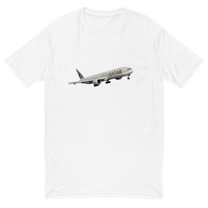Qatar airways boeing 777 777-300 rolls royce jumbo toulouse pilot airline middle east doha hamad airport luxury gift Short Sleeve T-shirt