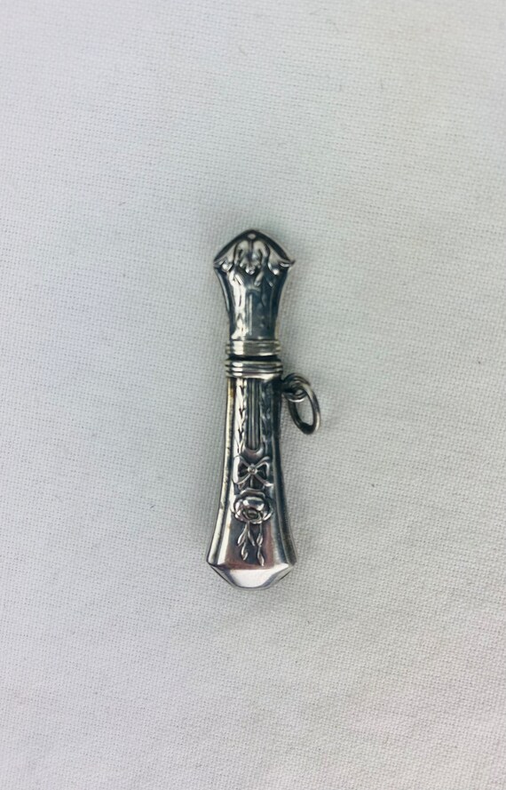 Victorian needle case / pendant in sterling silver