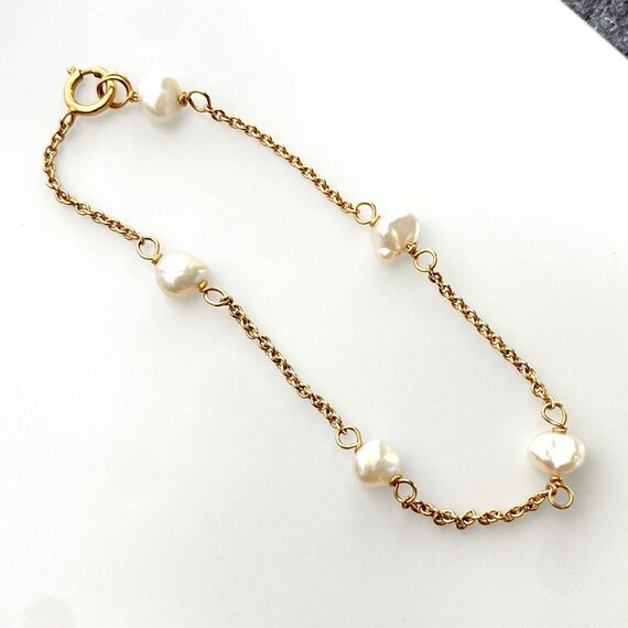 Sweet gold bracelet with five fresh water pearls … - image 4