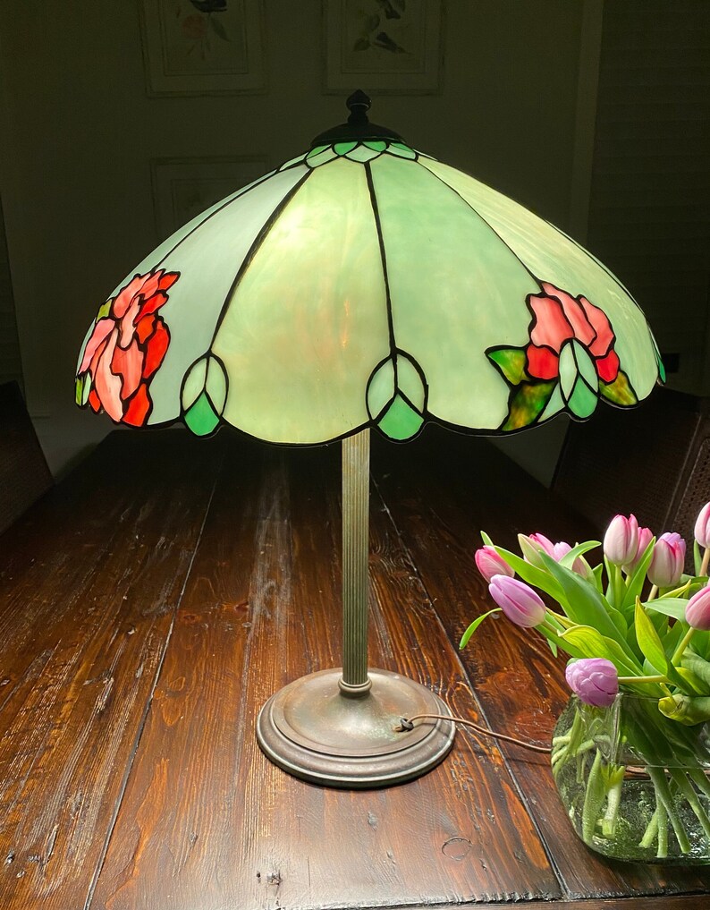 Duff & Kimberly stained glass lamp