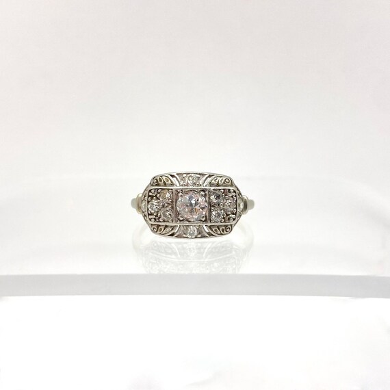 Authentic antique art deco diamond ring in 18K & … - image 2