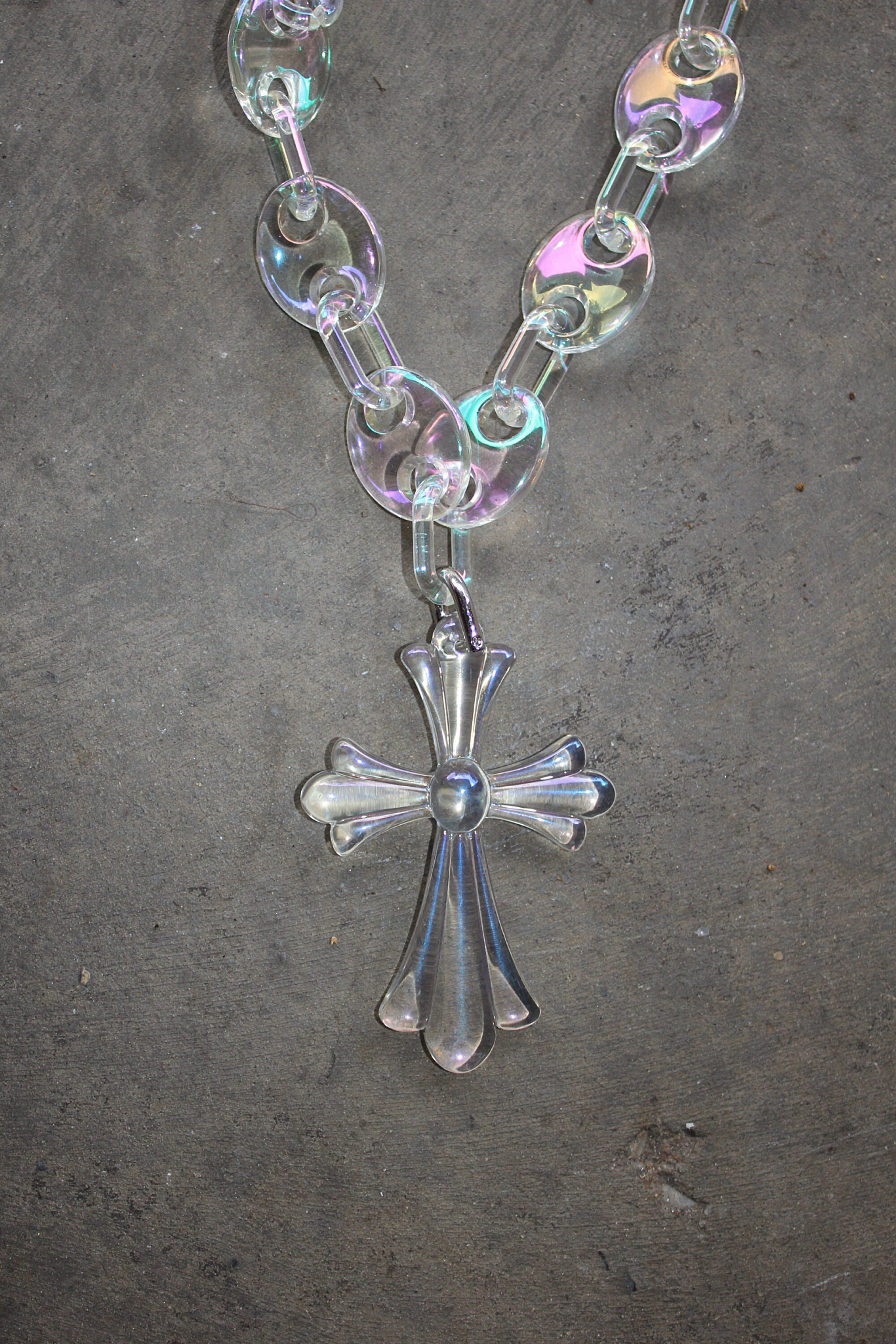 Cross Style Necklace - Acrylic Link Gothic Chain With Cross Design