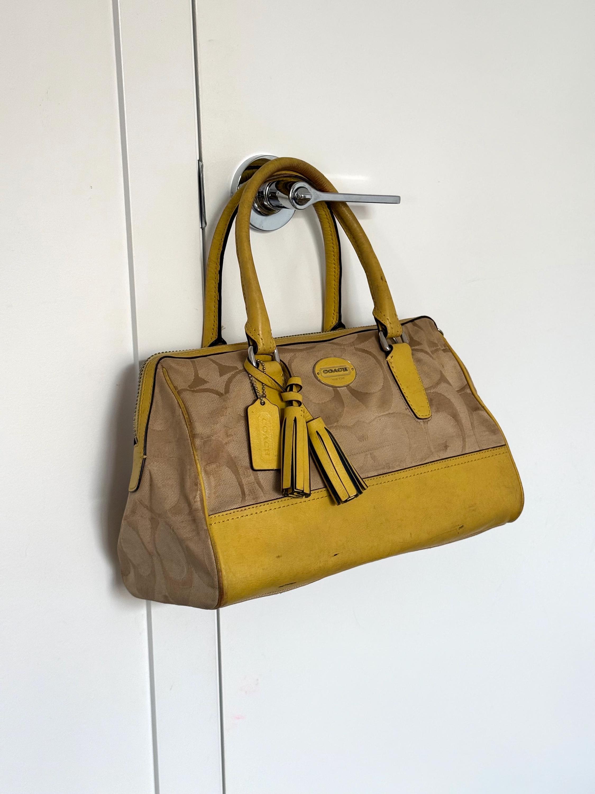 Vintage Coach Ergo 9025 Mustard Yellow 【公式通販】