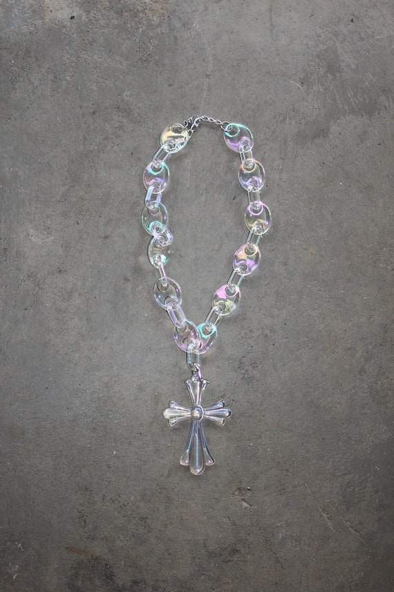Cross Style Necklace - Acrylic Link Gothic Chain with Cross Design, Unique Cross-Inspired Jewelry