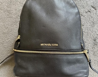 QUALITY! Michael Kors Raven Black Soft Pebbled Leather Backpack Purse Bag W/Gold QUALITY! Michael Kors Raven Black Soft Pebbled Leather  main image 4