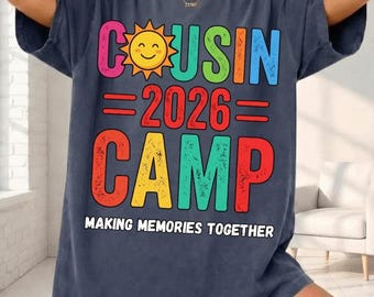 Cousin Camp 2026 PNG, Retro Sonnengrafik, Familientreffen Shirt (Digitaler Download)