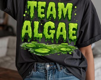 PNG de equipo de algas, diseño divertido de vida en el lago, descarga digital de gráficos de sublimación de vida en estanques