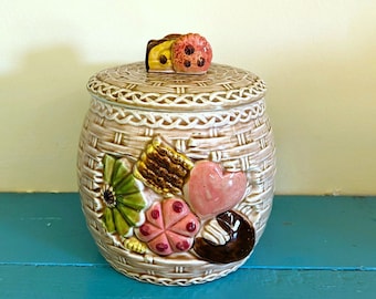 Cute Biscuit Cookie Jar by 1960s Giftcraft Japan