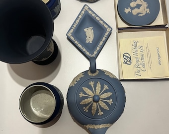 Wedge wood collection