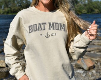 CUSTOM Boat Mom Sweatshirt, Personalized Crewneck, Custom Boating Sweater, Boating Year Est Sweatshirt, Boat Gift for Mom, Boat Owner Gift