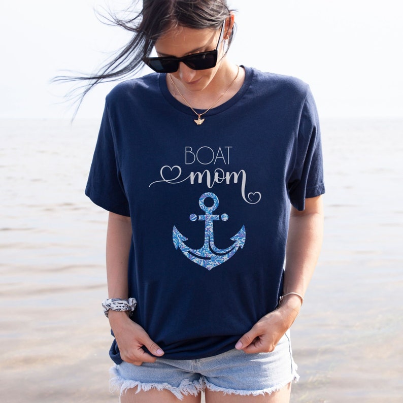 nautical anchor boat mom t-shirt boating