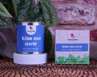 Scented Candle Natural Wax Candle Gift for Her Kiss Me Now Candle Wood Wick Coconut Paint Pot Candle Winter Gift Valentine's Day Gift Floral