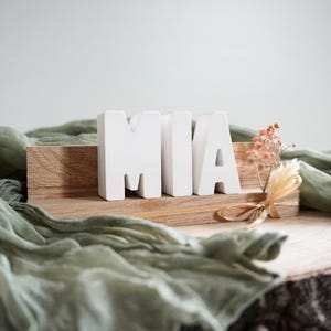 Geschenk zur Geburt personalisiert, Geschenkset personalisiert Baby, Geschenk zur Geburt aus Keraflott, personalisierter Name, Holzklötzchen