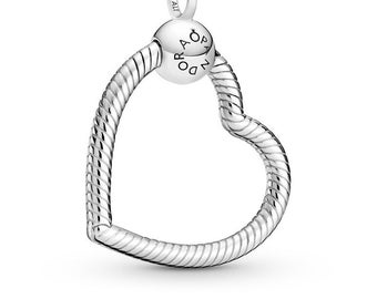 Charm Sterling Silver Pendant Pandora Moments Heart Love Elegance Women's Jewellery with Minimalistic Design and Popular Snake Chain Texture