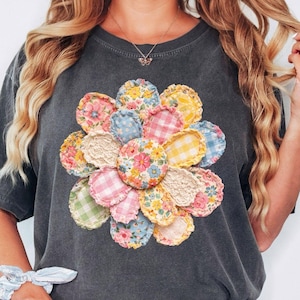 Comfort Colors® Floral Daisy Shirt, Vintage Flower Graphic Shirt, Cottagecore Floral Tee, Spring Summer Shirt, Print Only — Not a Patch
