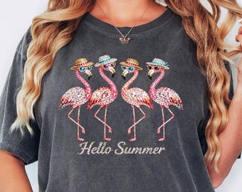 Comfort Colors® Flamingo Sommer Shirt, Hallo Sommer Flamingo Shirt, Strand Urlaub T-Shirt, süßes Sommer Shirt Frauen, Urlaubs Outfit
