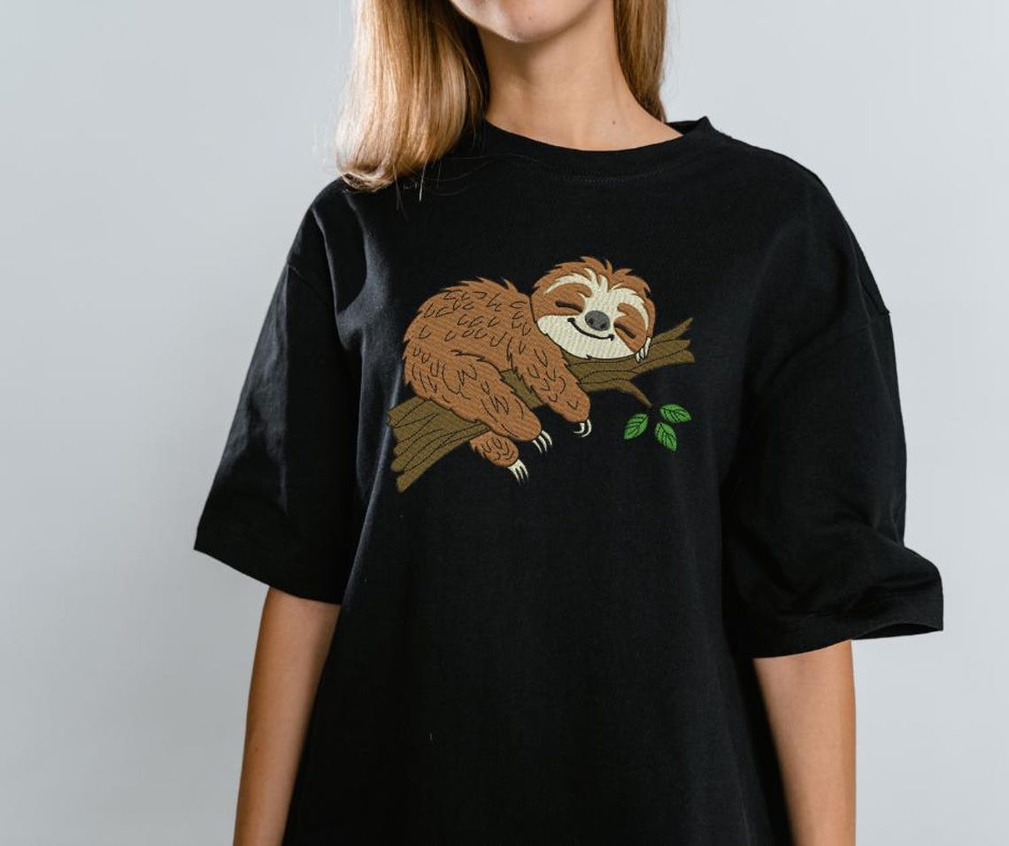 Sloth Embroidery Design, Sleeping Realistic Sloth Embroidery, Sloth ...