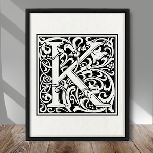 Letra K impresa, Carácter elegante, Letras decorativas, Tipografía ornamental, Alfabetos estilísticos, MAYÚSCULAS artísticas, Adornos tipográficos