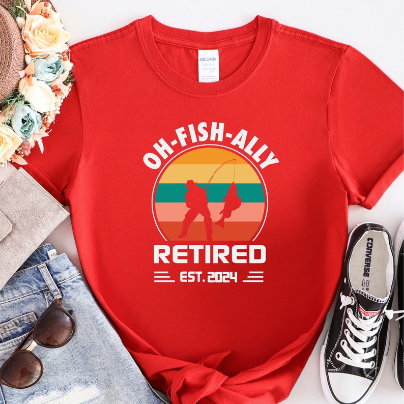 Ofishally Retired Since 2024,fishing Retirement 2024 Shirt