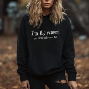 Gotycka bluza z kapturem w czarnym wzorze, gotycka czarownica, estetyczne emo bluza z kapturem, zabawny gotycki sweter z kapturem, gotycki cytat, prezent, bluza z kapturem na Halloween