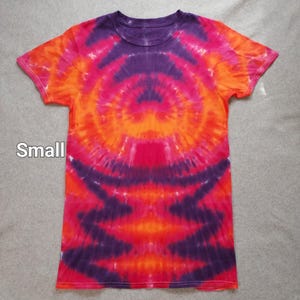 Handmade Tie Dye Wig Wag Small T-shirt Sunset colors
