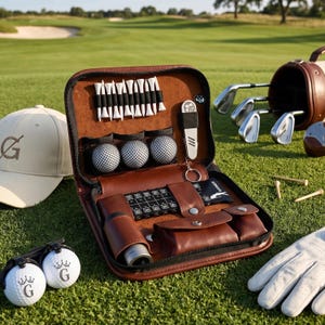 Personalisiertes Golf Geschenkset für Papa, graviertes Leder Golf Zubehör Kit, benutzerdefinierte Golfbälle, Tees & divot Werkzeug Geschenk