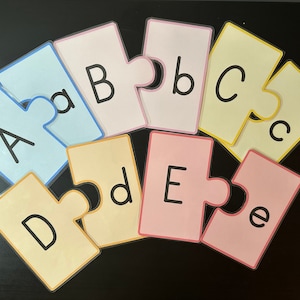 Juego de unir piezas de rompecabezas con letras: actividad para aprender el alfabeto para preescolar, educación en el hogar y jardín de infantes: libro de actividades: tarjetas didácticas imprimibles