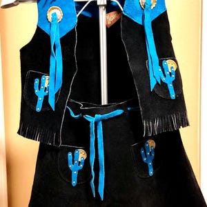 Vintage 1970s Girls Western Cowhide Vest & Skirt Set | Turquoise Cactus Fringe Outfit | Kids Cowgirl Rodeo Wear image 3