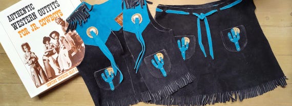 Vintage 1970s Girls Western Cowhide Vest & Skirt Set | Turquoise Cactus Fringe Outfit | Kids Cowgirl Rodeo Wear