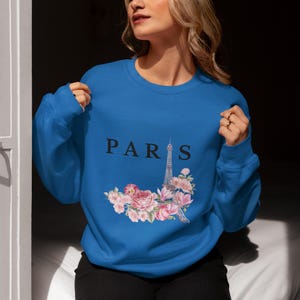 Paris Eiffel Tower City of Love Flowers Graphic Sweatshirt, French Romantic Pullover Jumper, Parisian Eiffel Tower Print Sweater, Trendy