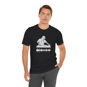 Music Lover Unisex Jersey Short Sleeve Tee, DJ Soundwaves T-Shirt, Musician Gift Top, Festival Apparel, Music Producer Graphic Shirt
