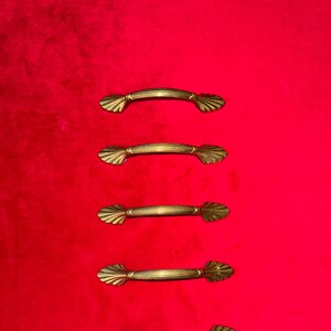 Vintage Brass Drawer Handles Scalloped Shell Hollywood regency Art Deco Cabinet Hardware 5"