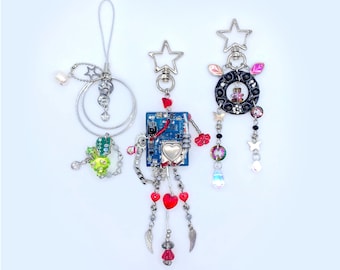 Tech Trinketz, cybergoth, vaporwave, futuristic inspired phonecharm/keychains/jewelry