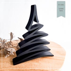 Könnte beinhalten: Eine schwarze, abstrakte Weihnachtsbaumskulptur mit einem einzigartigen, geschichteten Design. Der Baum besteht aus massivem, mattschwarzem Material und steht auf einer Holzoberfläche. Das Bild enthält den Text "STL-Datei: Scribble Tanne".